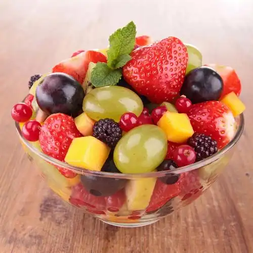 果畔果切红色的水果养生保健作用