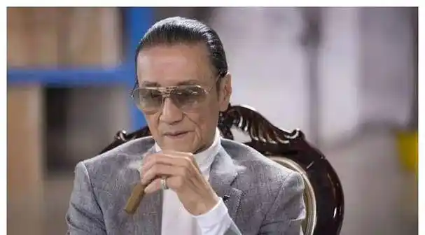 谢贤:成龙称他是传奇,向华强让他三分,巅峰时李小龙也得靠边站_香港