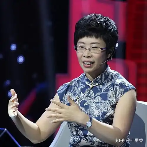 北大才女蒙曼48岁仍未婚被问最想嫁给谁一个名字让全场笑喷