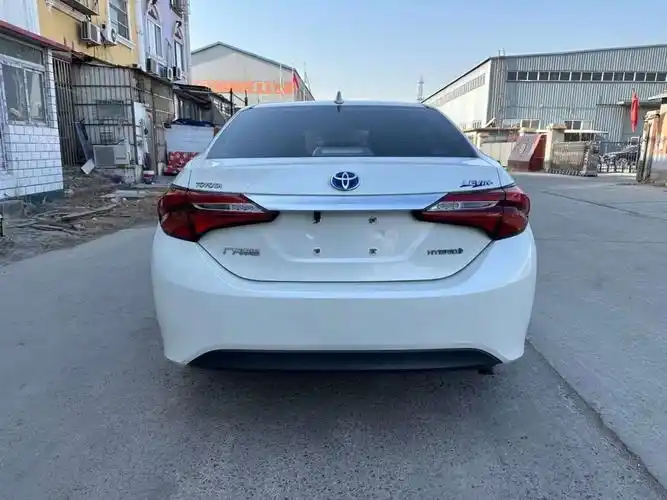 丰田 雷凌  2017款 改款双擎 1.8h gs cvt精英天窗版 国v图片