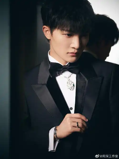 周深北影节闭幕式清唱##周深魔都制躁音乐节##周深北影节献唱致敬