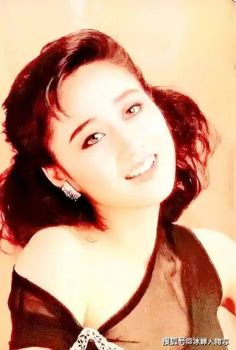 演员利智:曾是赌王得不到的女人,嫁给李连杰后却经常以泪洗面_香港