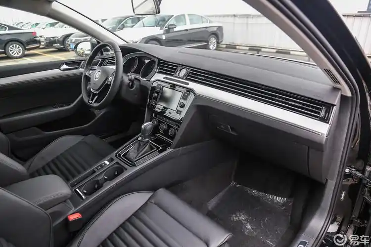 一汽-大众  迈腾 2019款  2020款  2019款  2018款  2017款  2016款