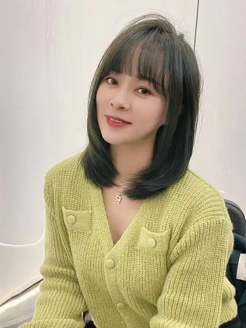 2021年度最佳瘦脸发型女生发型推荐