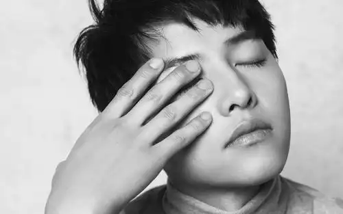 宋仲基帅气写真壁纸