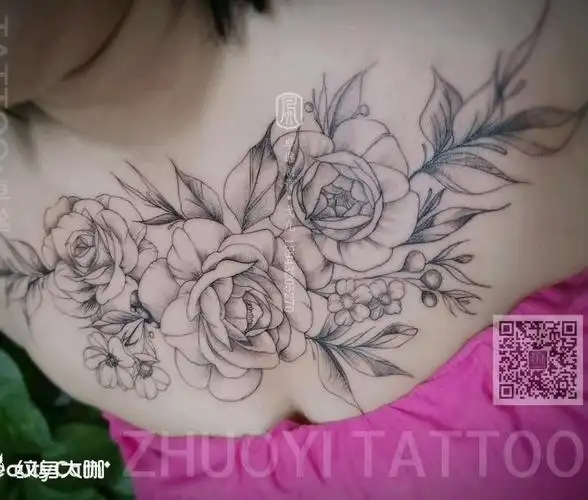 《素花》花胸作品 弌凢 纹作_纹身图案手稿图片_易凡的纹身作品集