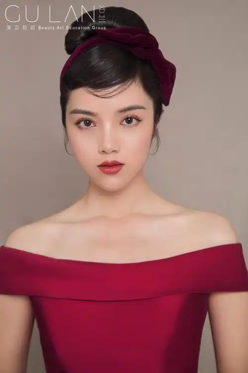 高贵复古晚宴妆