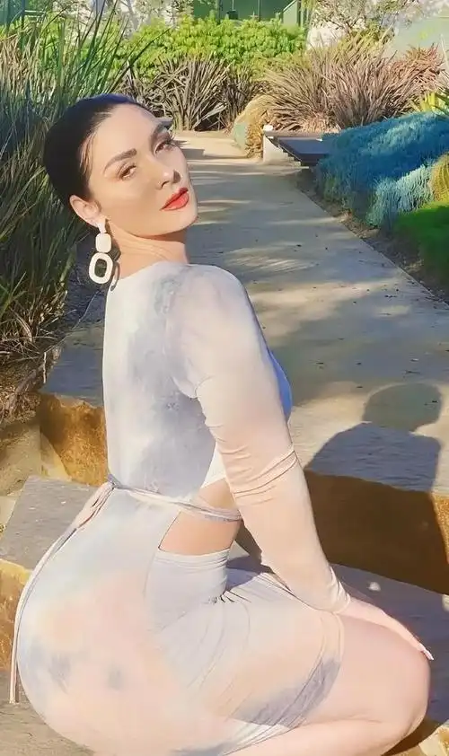 微胖女神大号美女蒂亚戈