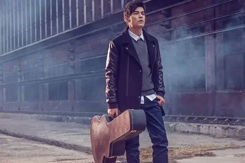 找一个周杰伦的电影海报