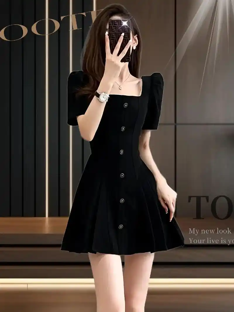 我的小黑裙太赞啦!法式气质连衣裙女夏季2024修身显瘦