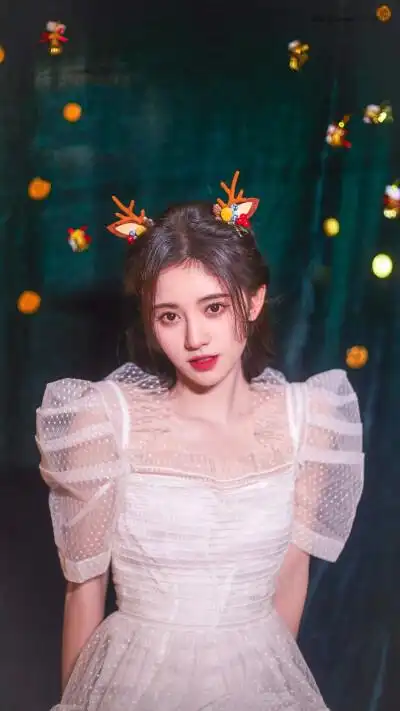 鞠婧祎微博:请angelababy吃糖哇抖音:请angelababy吃糖哇禁二改!