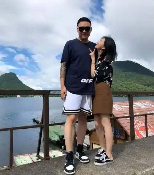 好声音没夺冠,却嫁给爱奇艺副总裁,34岁成了人生赢家_李嘉格_车澈