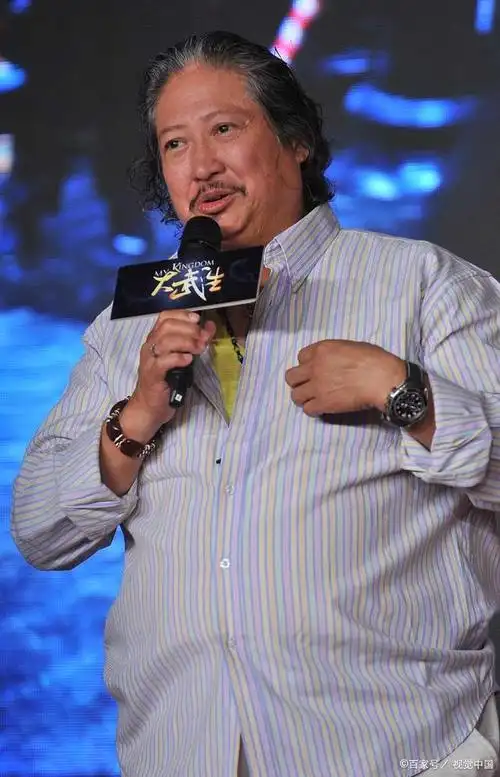 洪金宝为什么在香港地位这么高?