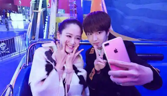 看清合作对象后,才懂王一博为啥理想型是姐姐_宋茜_黄轩_赵丽颖