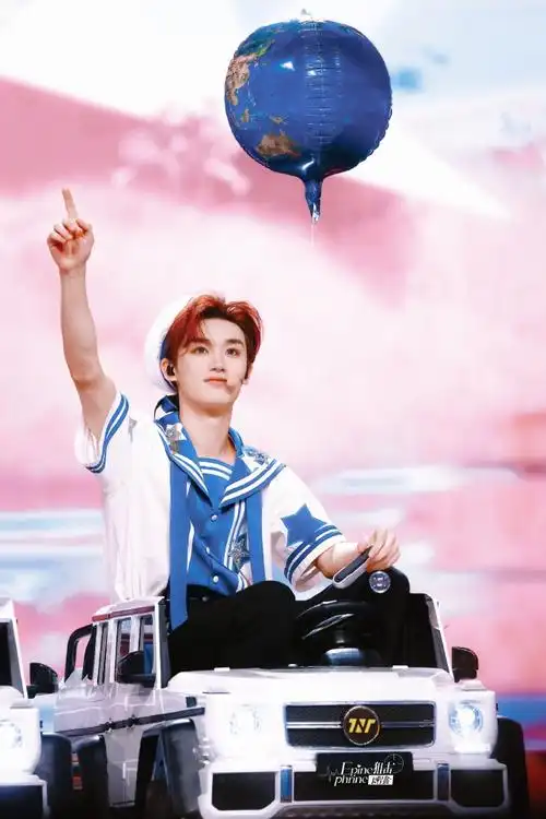 丁程鑫叁重楼暨出道四周年演唱会##时代少年团 妆造