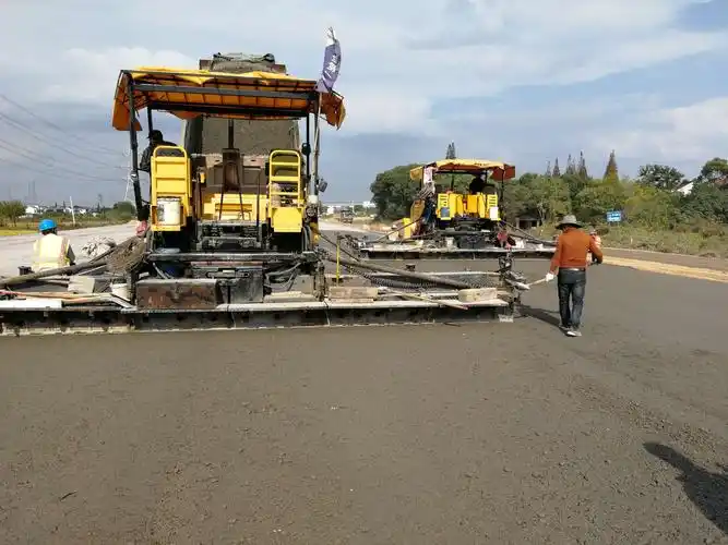 k5 466.26——k5 905右幅下基层水稳施工