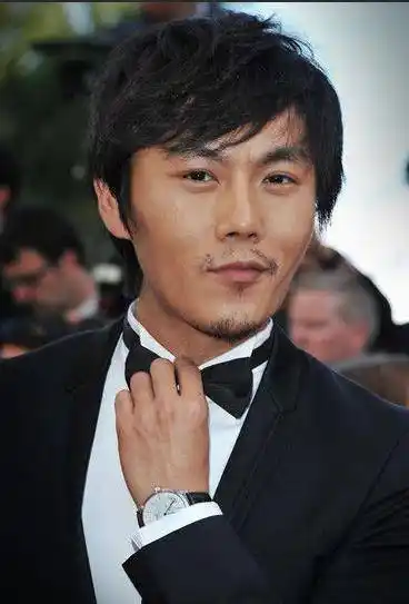 4去戛纳无人识,为出名屡次整容,秦昊的"爆红"离不开这6个女人_袁泉