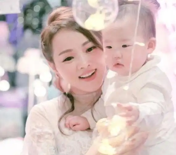 44岁林心如高龄又产子霍建华喜提儿子专家高龄产子注意3件事