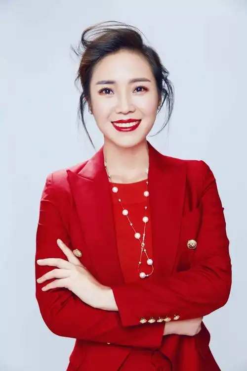 专访歌手云朵海陵岛的呼唤mv将在央视播出