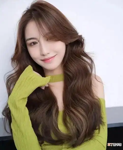 新时尚女生烫发15款 最新烫发发型
