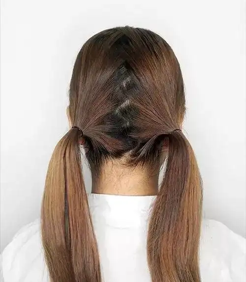 美发资讯怎么把双马尾辫扎的呆萌可爱不土气