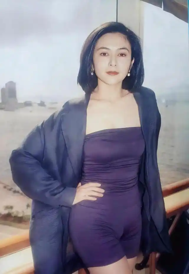 香港第一美女关之琳旧照连连看,美得不可方物让人看一眼就忘不掉