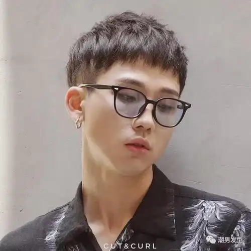 年底了男发别瞎剪试试这4款两边铲发型剪完帅气又有型