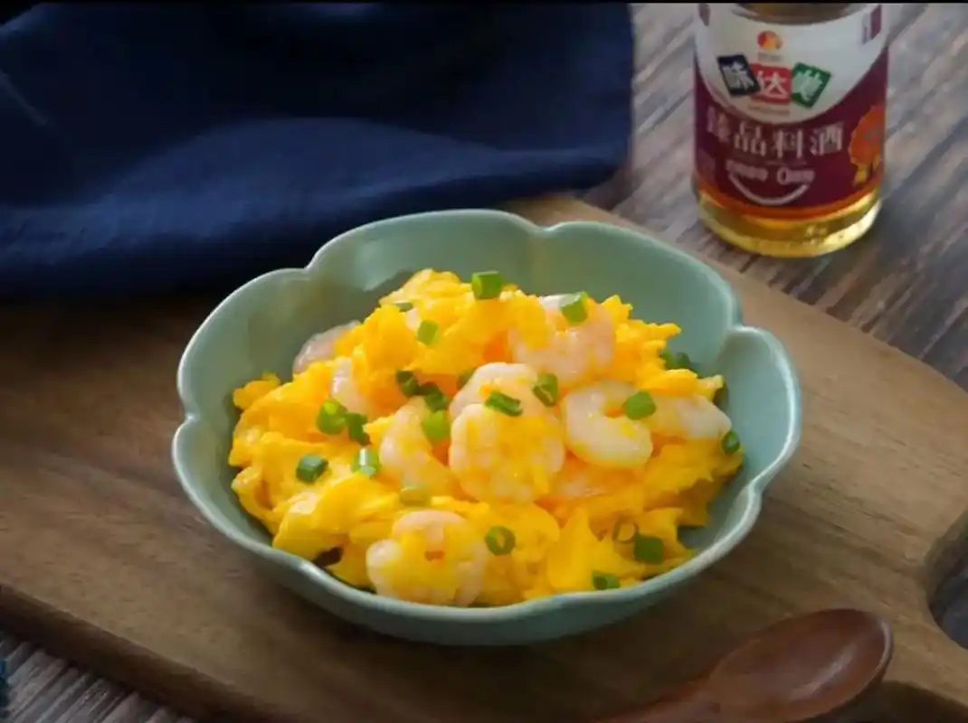 家常菜日常分享虾仁滑蛋
