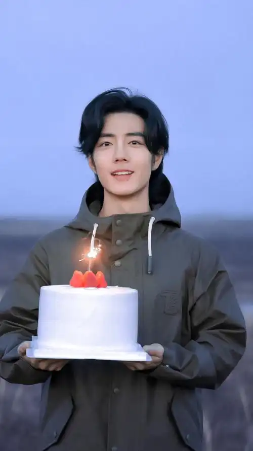 肖戰92生日日記9294#肖战工作室发了18张照片