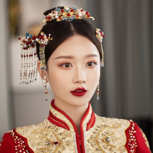 中式新娘头饰2021新款秀禾服显脸小结婚晚宴盘发复古红色发饰贪装