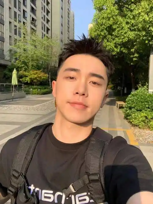 少年感满满的9款男生短发!_发型_侵权_识别