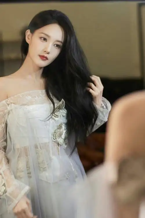 李一桐##三寸盛京##三寸盛京2023ss天都惊梦国风大秀##李一桐 结唤後