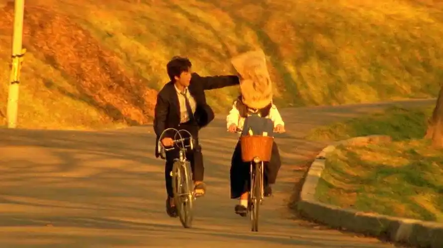 《情书》豆瓣8.9,暗恋表现到极致的电影,看完你会想起谁!