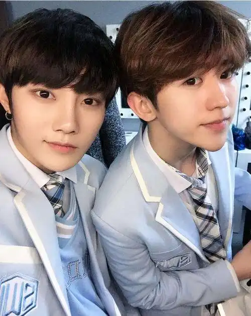 蔡徐坤刘雨昕再出道变顶流别再拿回锅肉说事了