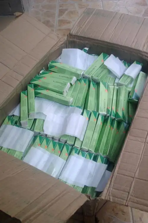 泰国正品绿膏betnovaten新肤美颜霜绿药膏美白祛斑批发假一赔万