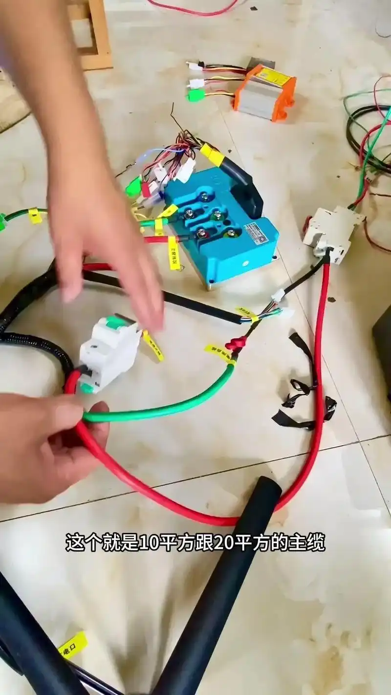 🛵电动车电瓶接线教程.💥老铁们,今天给大家分享一下10平 - 抖音