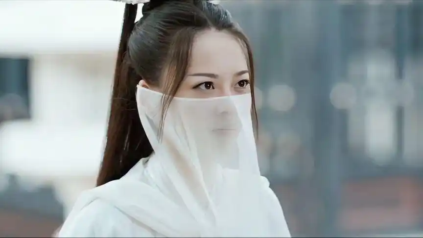 古装蒙面女侠,轻纱白靴,气质出尘,孤身对战女高手两人势均力敌-影视综