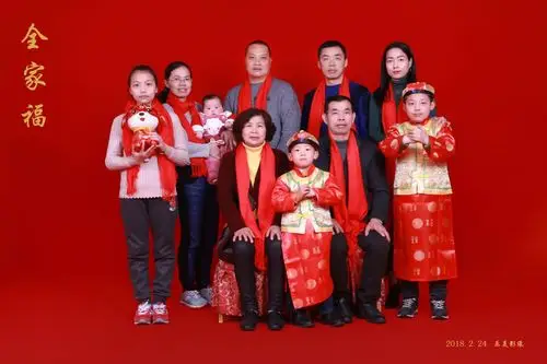 拍摄全家福,闺蜜新年照,同庚新年照.
