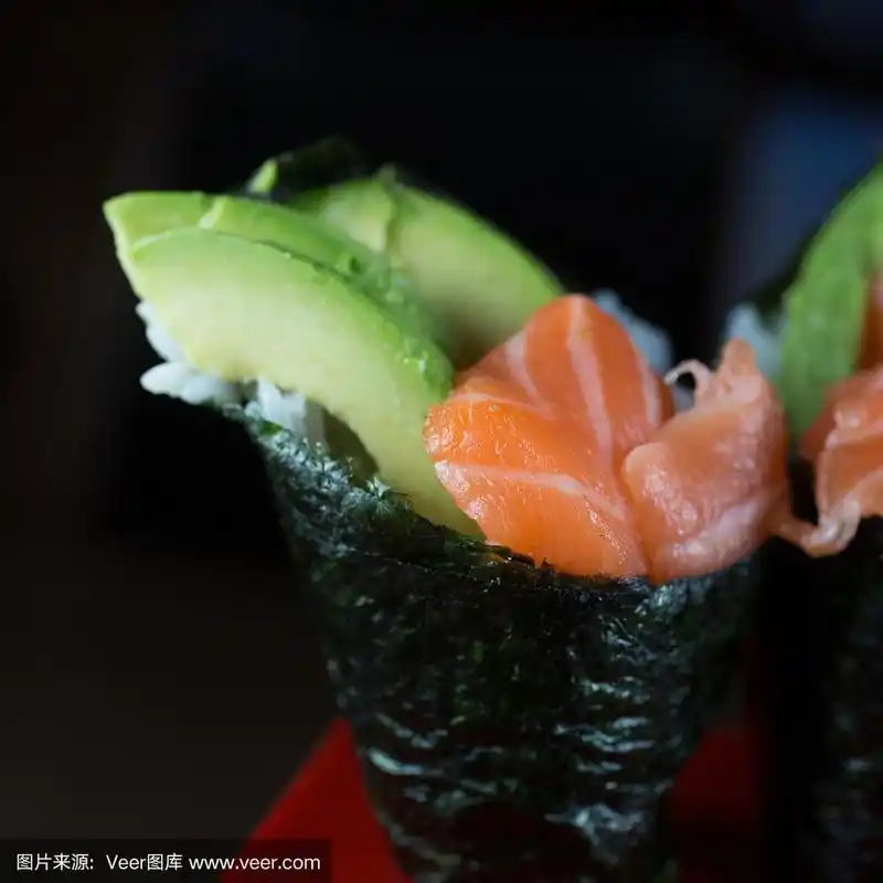 三文鱼鳄梨手卷