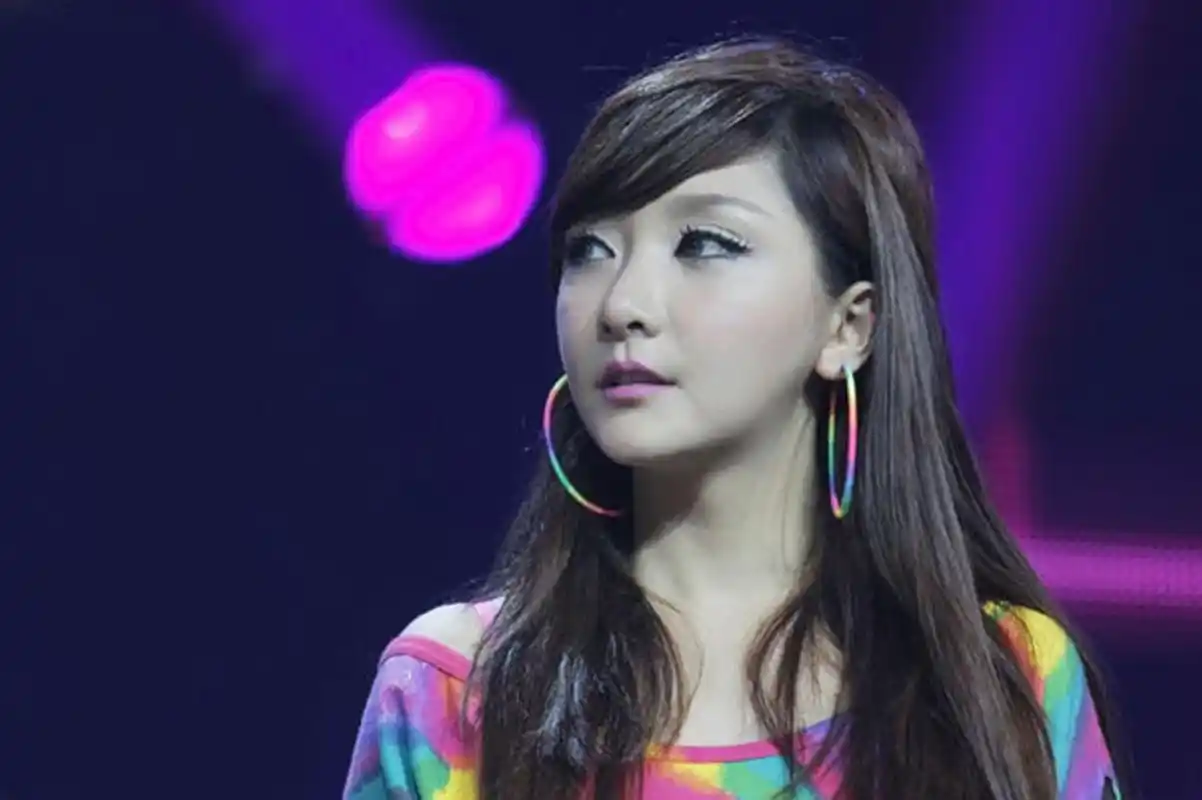 盘点04届超女十强现状:安又琪王缇张含韵不温不火