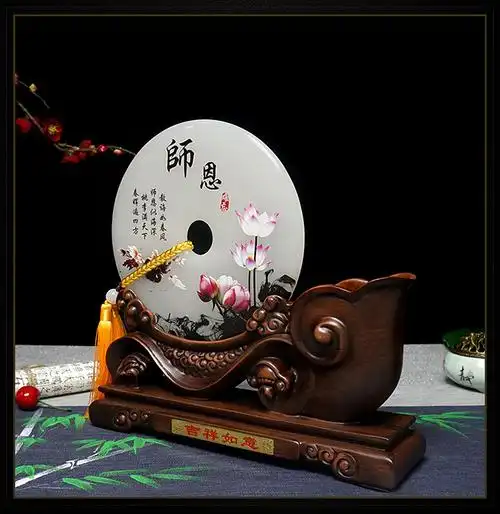 毕业季礼物送老师纪念品的毕业摆件定制实用女办公室桌面笔筒教师节