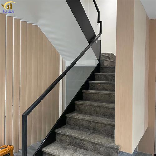 上海楼梯扶手安装侧挂钢板玻璃扶手护栏别墅楼梯轻奢超白玻璃栏杆