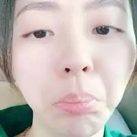 女生头像素颜嘟嘴可爱超萌【点击鼠标右键下载】