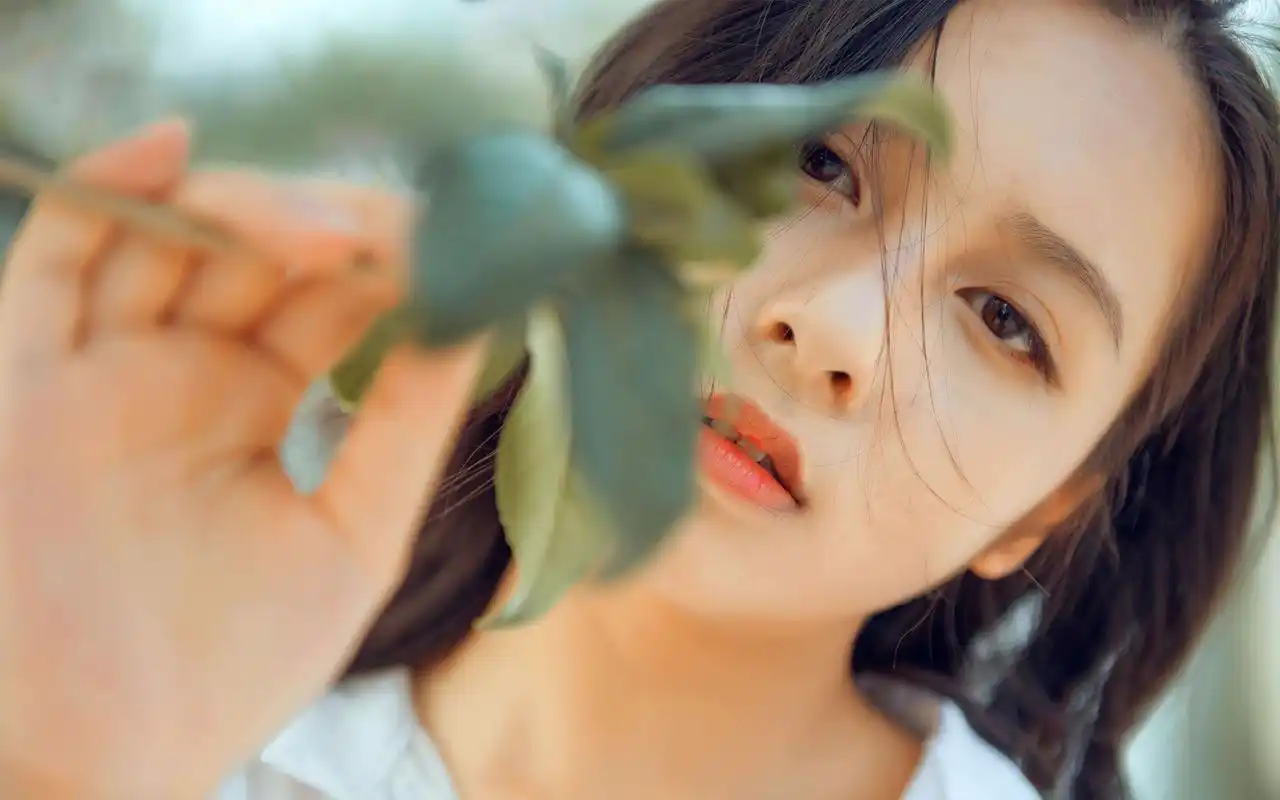 性感气质美女唯美文艺写真高清桌面壁纸