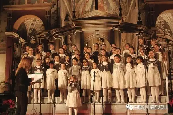 重庆:中国孩子唱"加油耶稣"