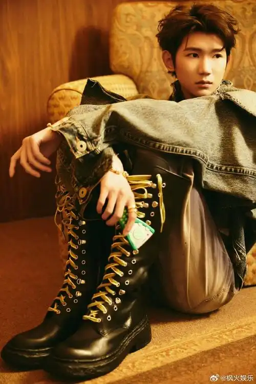 王源25岁生日写真##25岁的王源