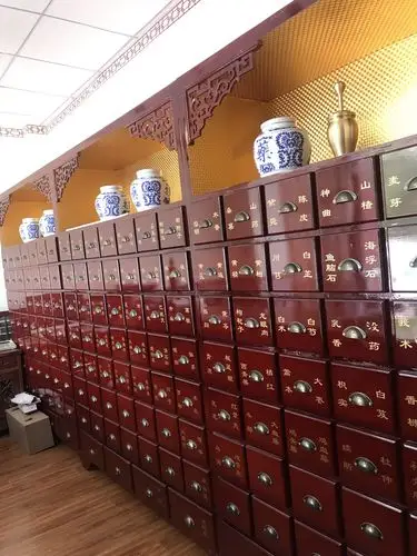 北京康民医学研究院山东分院中医门诊部筹建中的中药房