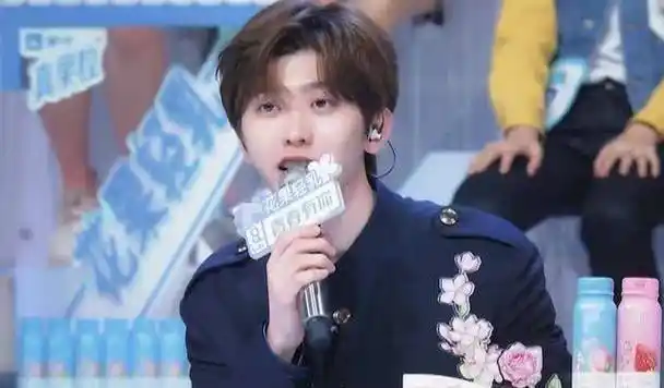 青2秦牛正威实力太差虞书欣表现意外不错段小薇拿a有争议