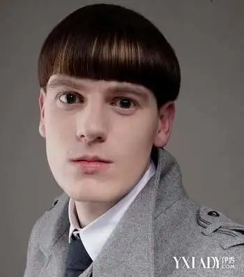 男生齐刘海短发发型图片短发清爽迷人
