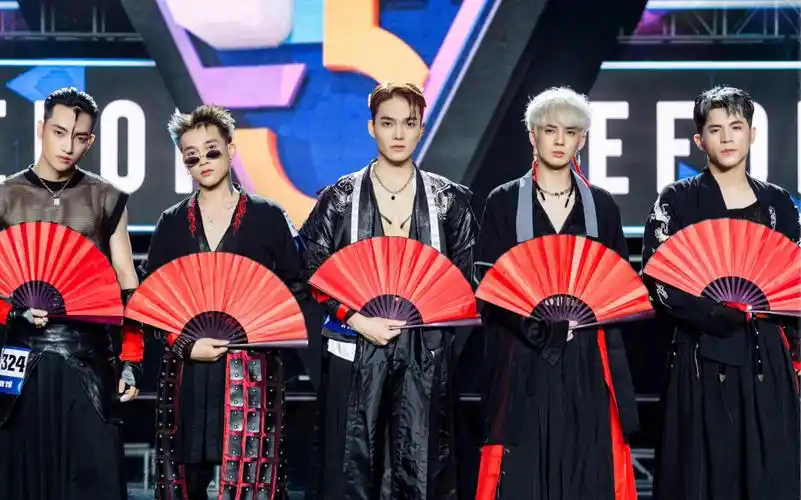 越南版创造101男团选秀第7期歌曲 ch09n 09i (唱了几句中文